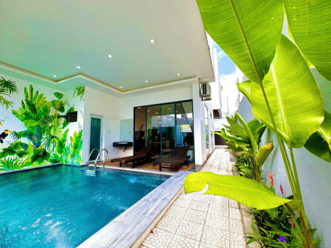 Spacious 5BR Pool Villa in Nam Viet A: Your Tranquil Urban Oasis